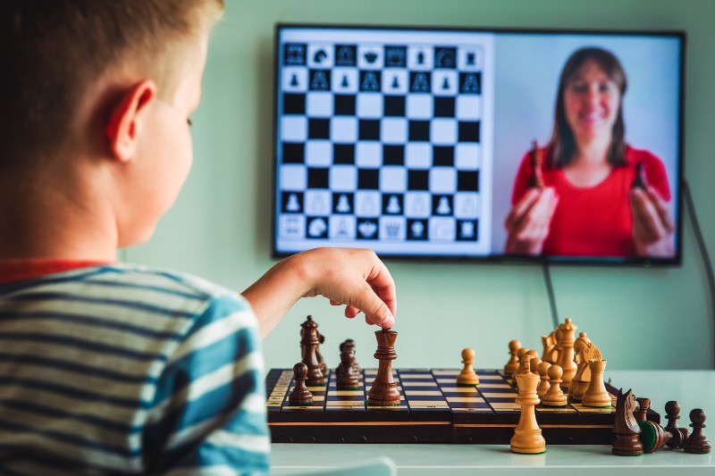 kids in chess screen